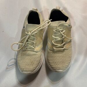 Vessi Everyday 2.0 Move Sneakers Size 7 Linen Beige Waterproof Heathcare Ivory